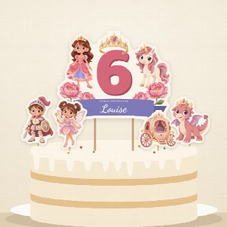 Gâteau d’anniversaire princesses décoré du cake topper au prénom et de ses quatre petites figurines à imprimer