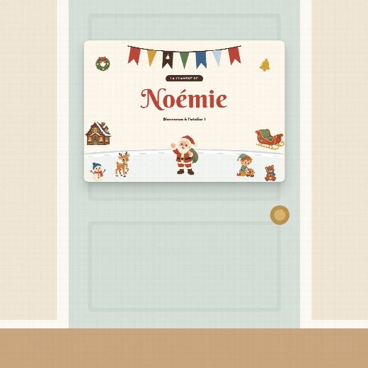 Plaque de porte Noël au prénom de l’enfant, fixée sur la porte de sa chambre