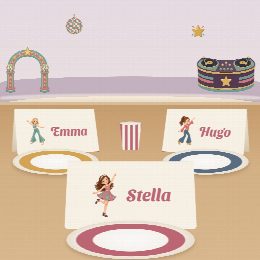 Porte-prénoms disco à imprimer, pliés et posés sur la table de fête devant les assiettes, au prénom de chaque invité(e)