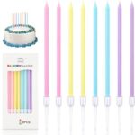 Lot de huit bougies fines pastel arc-en-ciel avec leurs supports pour le gâteau d'anniversaire