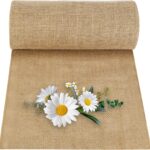 Chemin de table en toile de jute en rouleau, base d'une décoration de mariage champêtre