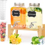 Double distributeur de boissons en verre sur support en bois avec étiquettes Juice et Lemonade pour buffet d'enfants