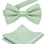 Nœud papillon et pochette assortis en vert sauge, pour le marié et ses témoins