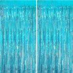 Deux rideaux de franges métalliques turquoise pour créer un fond photo scintillant façon disco
