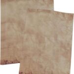 Feuilles de papier vieilli aux bords tachés, pour écrire la lettre d'admission à Poudlard d'un anniversaire Harry Potter