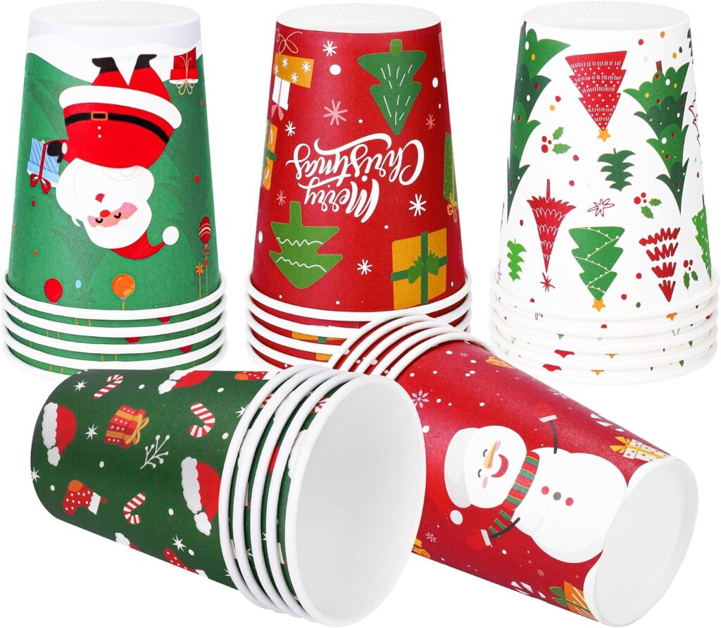 Gobelets en carton imprimés Père Noël, sapins et bonhomme de neige pour un calendrier de l'Avent à surprises cachées